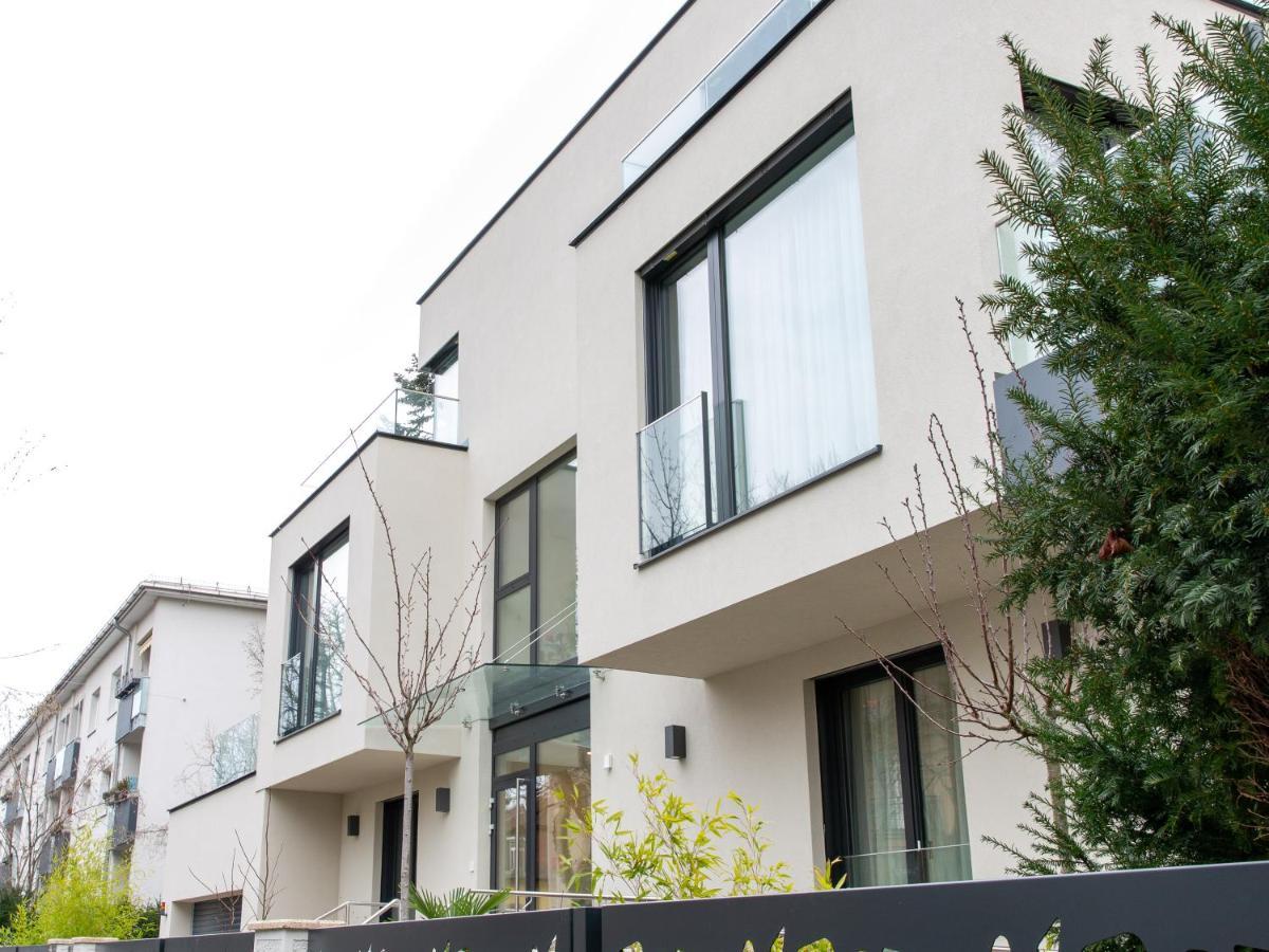 Premium Green Apartments Wina Bagian luar foto