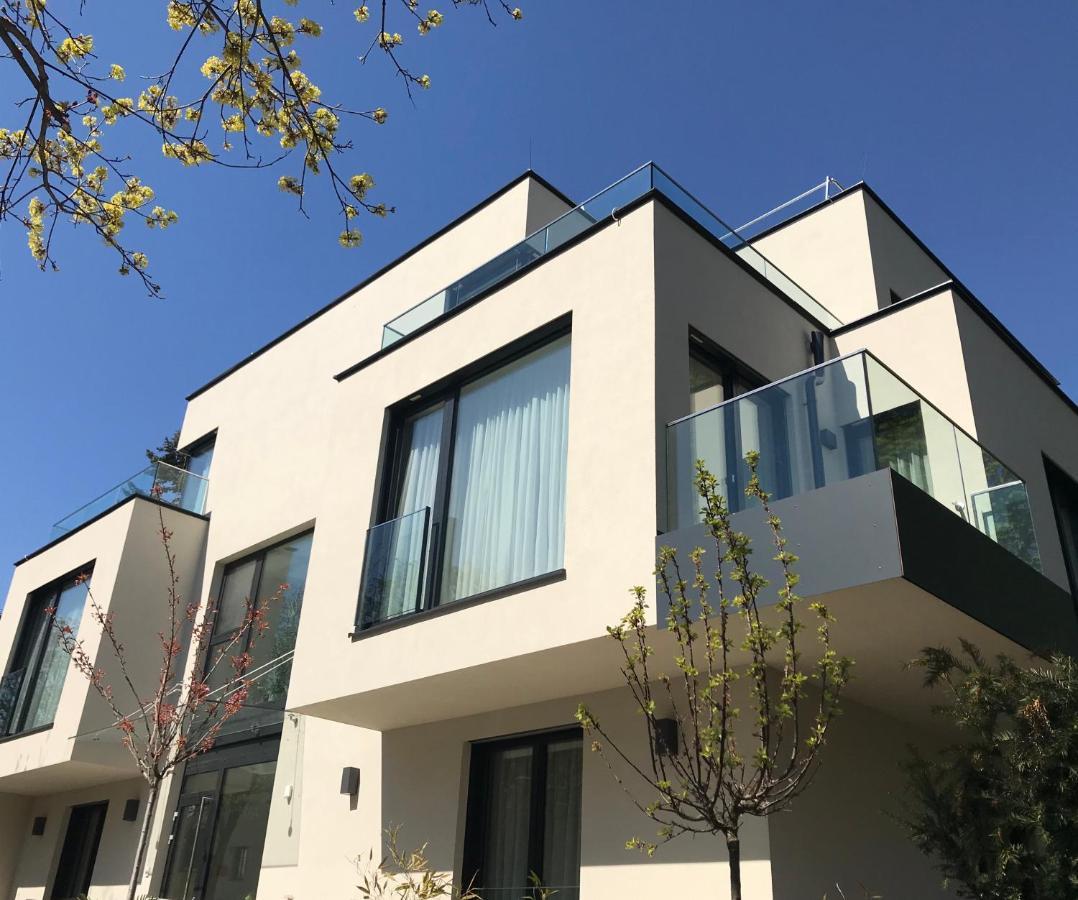 Premium Green Apartments Wina Bagian luar foto